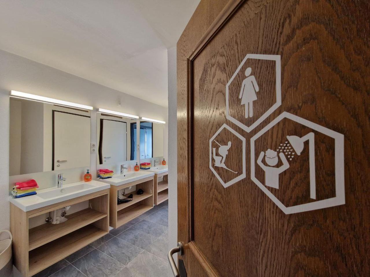 Stanton Hostel Санкт-Антон-ам-Арльберг Экстерьер фото