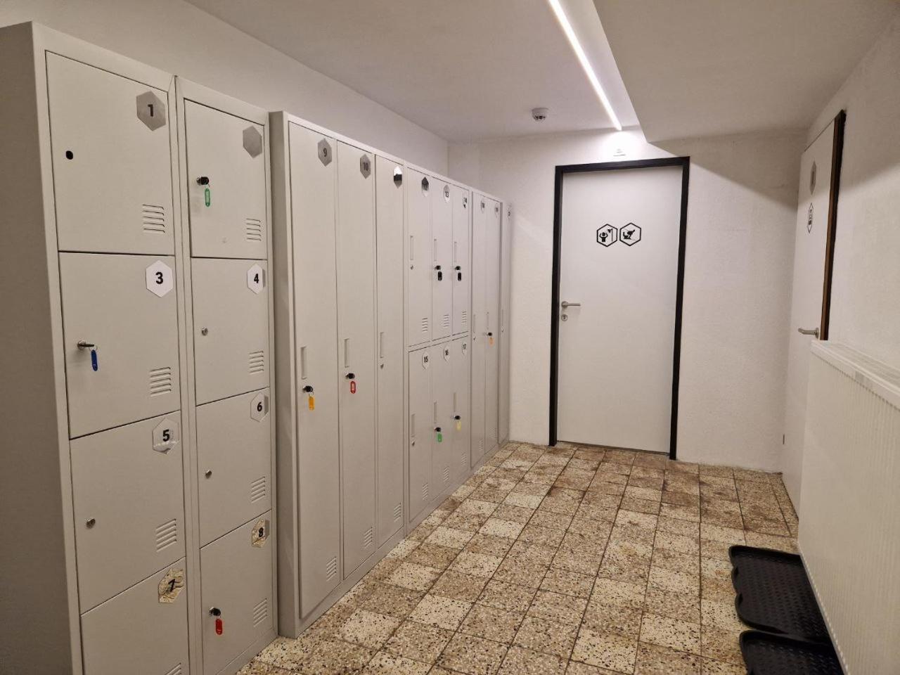 Stanton Hostel Санкт-Антон-ам-Арльберг Экстерьер фото