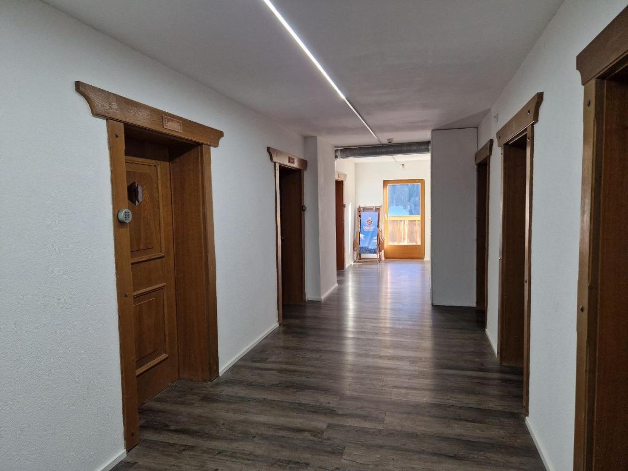 Stanton Hostel Санкт-Антон-ам-Арльберг Экстерьер фото