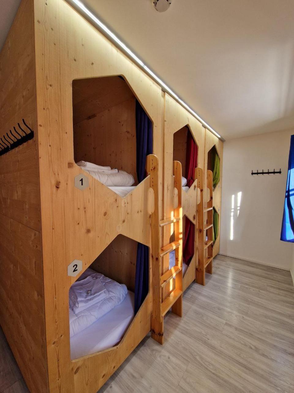 Stanton Hostel Санкт-Антон-ам-Арльберг Экстерьер фото