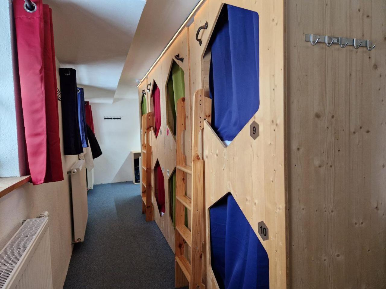 Stanton Hostel Санкт-Антон-ам-Арльберг Экстерьер фото